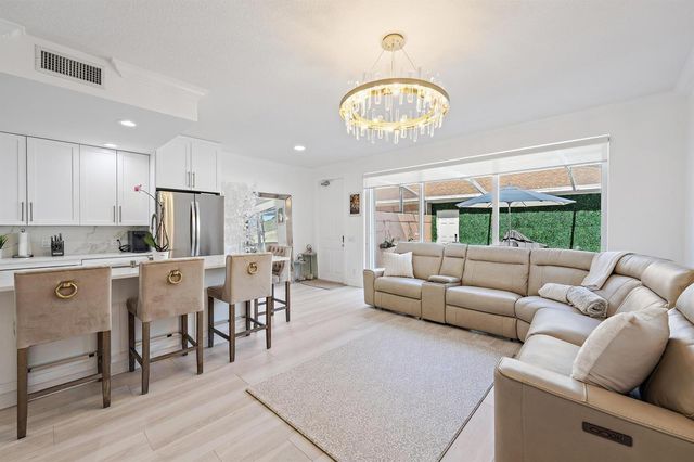 137 Middlebury Drive, Jupiter, FL 33458