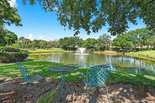 137 Middlebury Drive, Jupiter, FL 33458