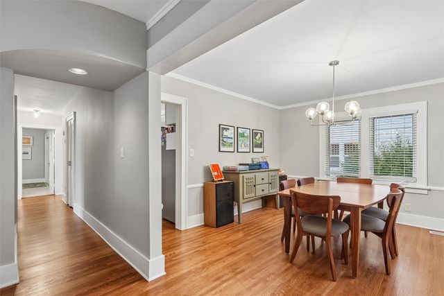 1056 46th Street, Des Moines, IA 50311