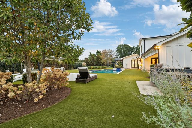 513 Mansion Dr, Brentwood, TN 37027