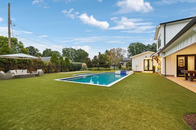 513 Mansion Dr, Brentwood, TN 37027