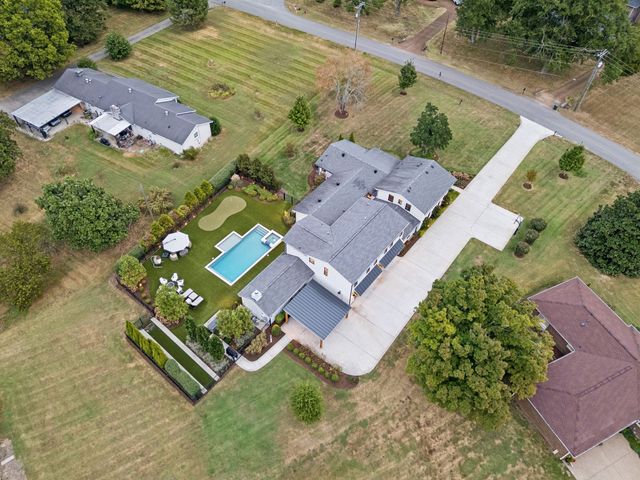 513 Mansion Dr, Brentwood, TN 37027