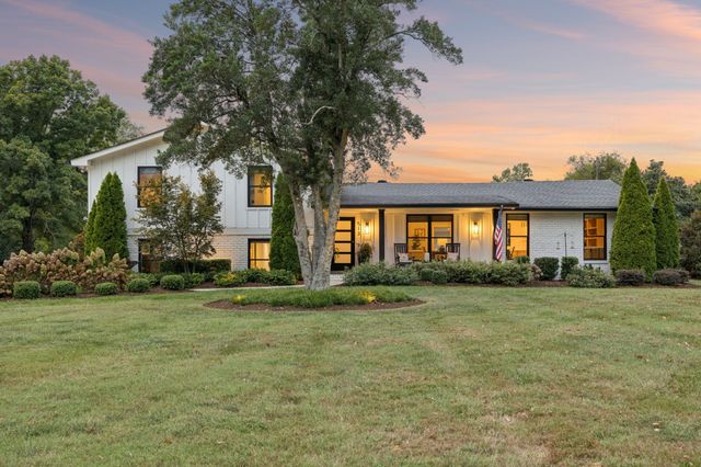 513 Mansion Dr, Brentwood, TN 37027