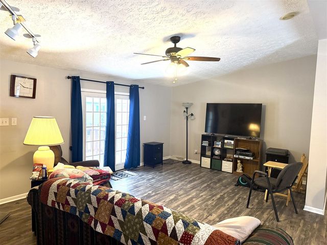 3828 Idlewild Street, Jackson, MI 49201