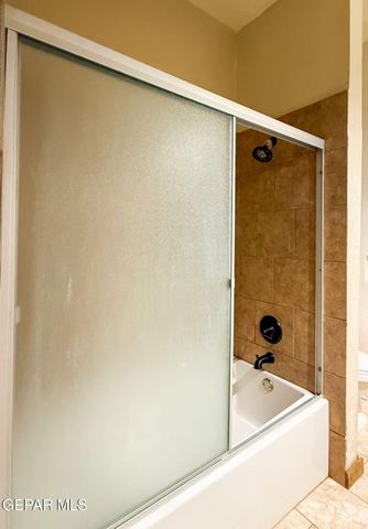 1810 E Cliff Drive, El Paso, TX 79902