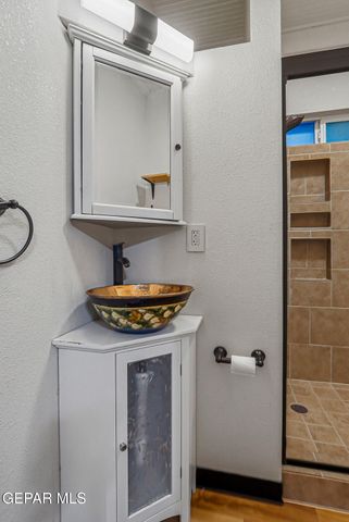 1810 E Cliff Drive, El Paso, TX 79902