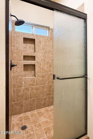 1810 E Cliff Drive, El Paso, TX 79902