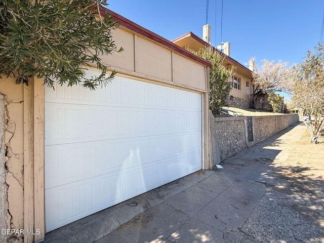 1810 E Cliff Drive, El Paso, TX 79902