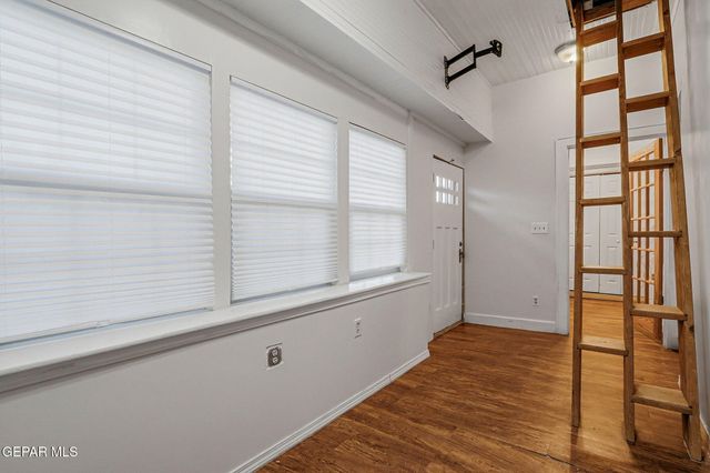 1810 E Cliff Drive, El Paso, TX 79902