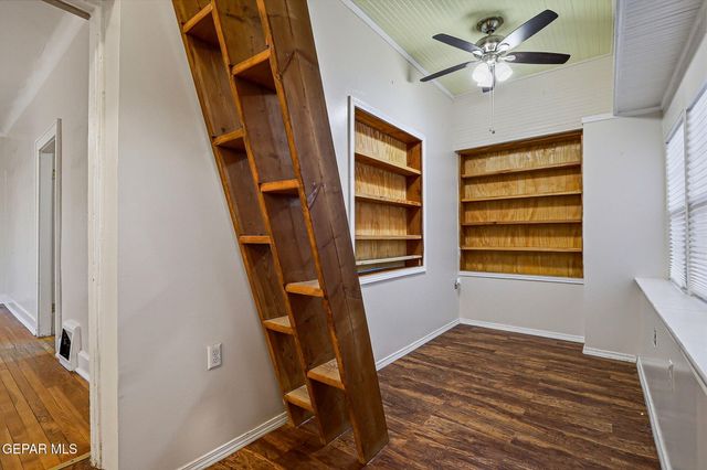 1810 E Cliff Drive, El Paso, TX 79902