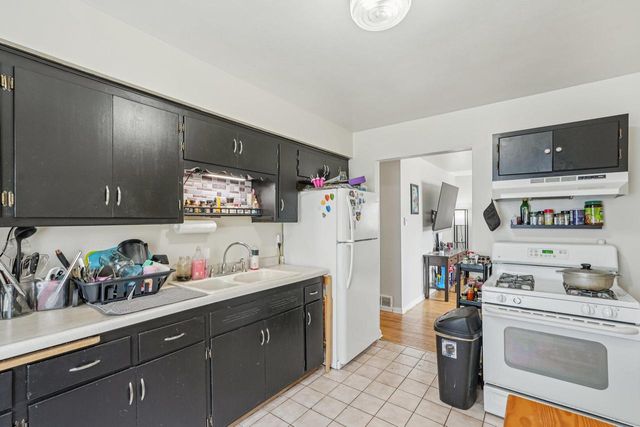 4423 S 5th PLACE #4425, Milwaukee, WI 53207