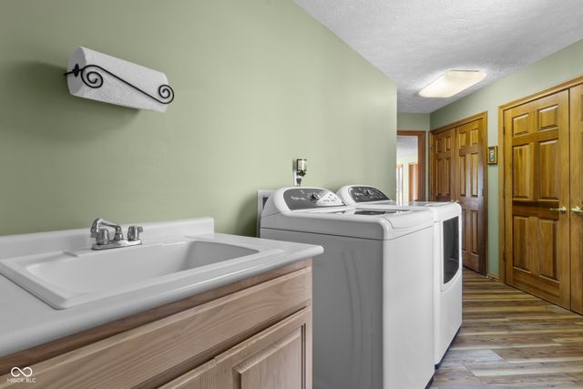 10225 Wayward Wind Drive, Indianapolis, IN 46239