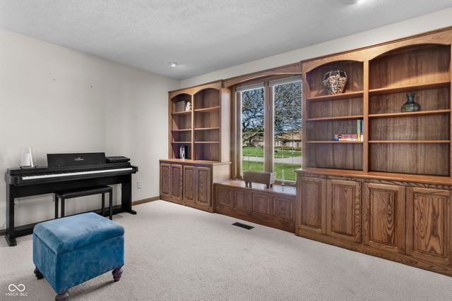 10225 Wayward Wind Drive, Indianapolis, IN 46239