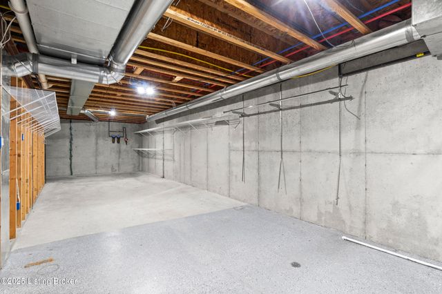 10403 Pine Glen Cir, Louisville, KY 40291