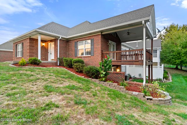 10403 Pine Glen Cir, Louisville, KY 40291