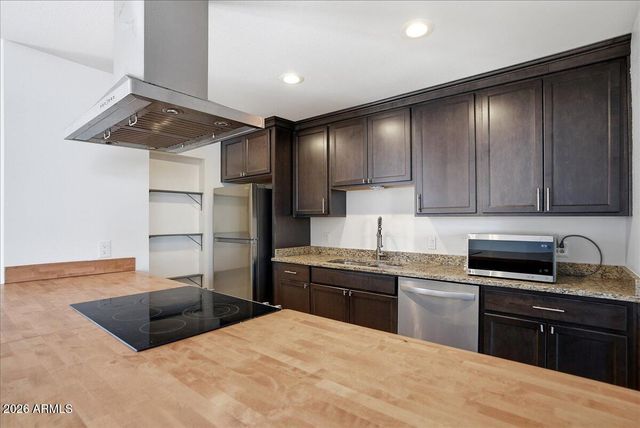 1935 E EL PARQUE Drive, Tempe, AZ 85282