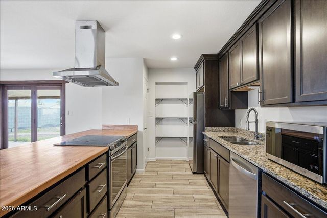 1935 E EL PARQUE Drive, Tempe, AZ 85282