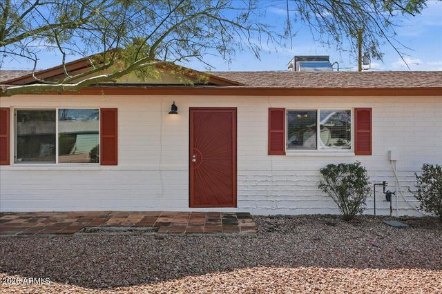 1935 E EL PARQUE Drive, Tempe, AZ 85282