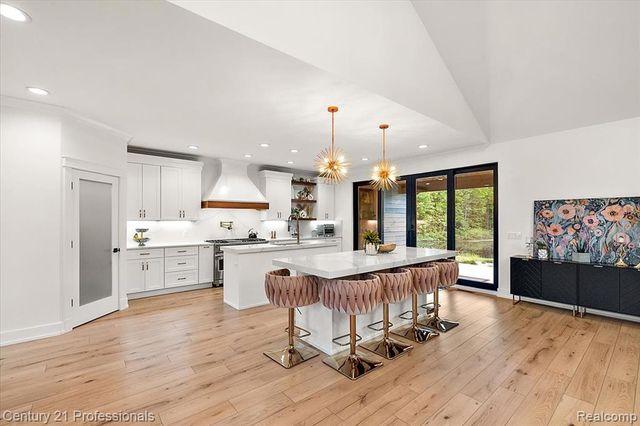 5340 Clarkston, Clarkston, MI 48348