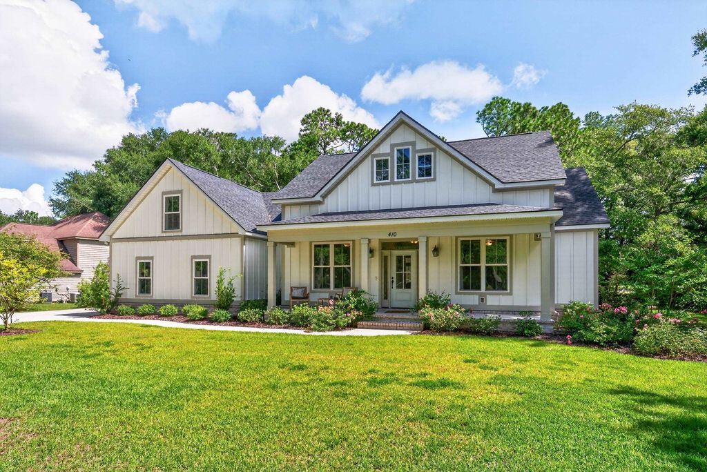 410 Old Plantation Dr., Pawleys Island, SC 29585
