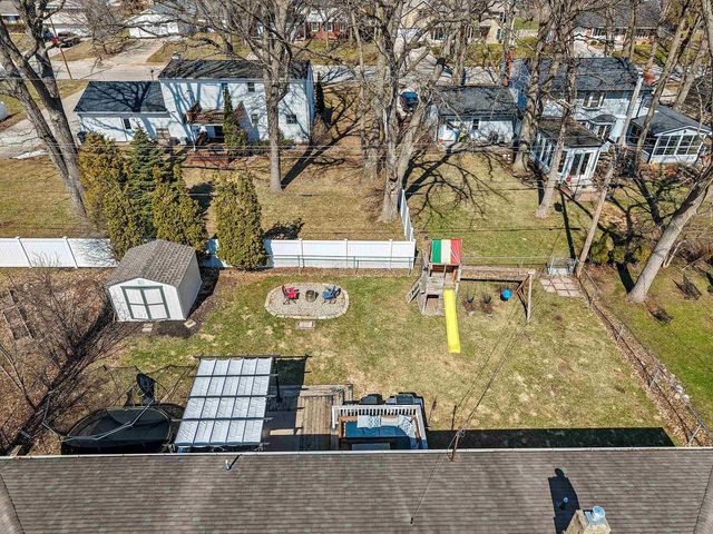 421 MEMORY COURT, Green Bay, WI 54301