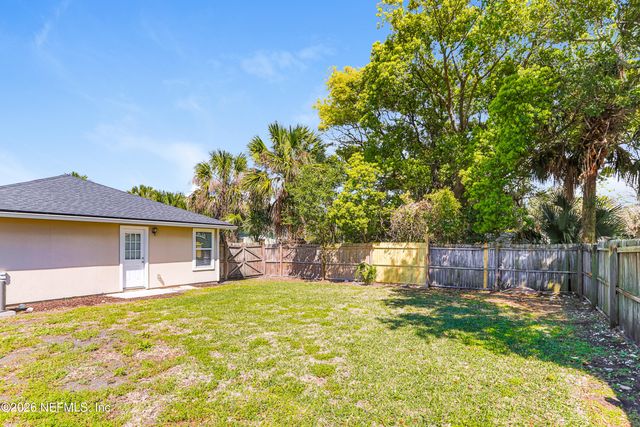 628 4TH Avenue S, Jacksonville Beach, FL 32250