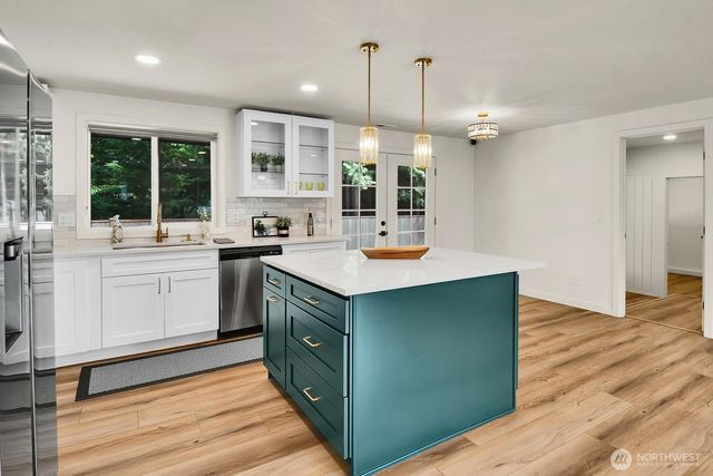 4221 108th Street SE, Everett, WA 98208