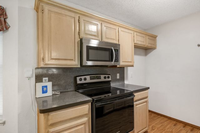 7408 Cross Ridge Circle, Fort Worth, TX 76120