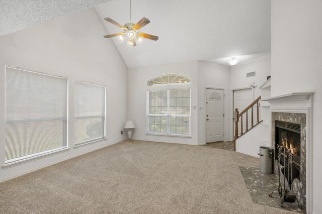 7408 Cross Ridge Circle, Fort Worth, TX 76120
