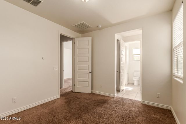 8539 W MIDWAY Avenue, Glendale, AZ 85305