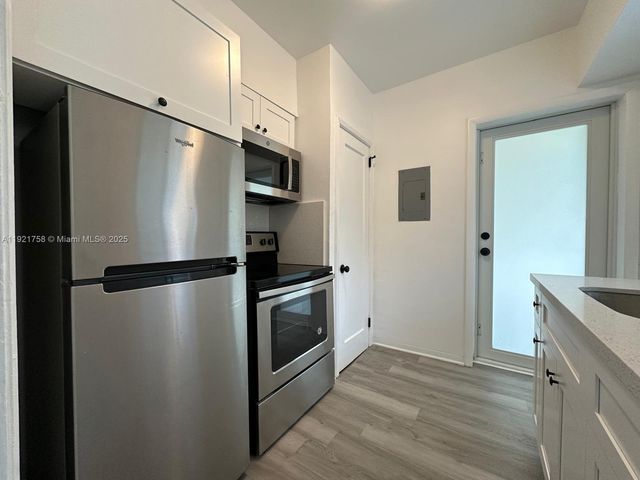 1567 S Le Jeune Rd 3, Miami, FL 33134