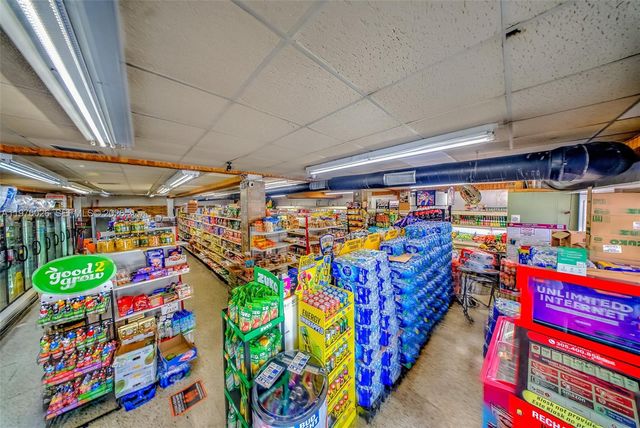 1910 SW 1st St, Miami, FL 33135