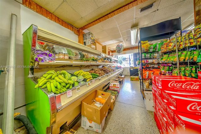 1910 SW 1st St, Miami, FL 33135