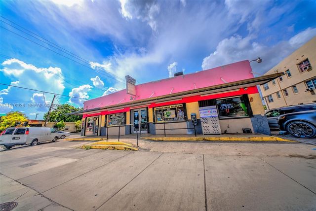 1910 SW 1st St, Miami, FL 33135