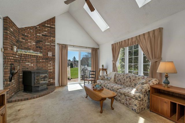 27 Harvest Lane, Laconia, NH 03246