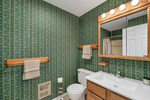27 Harvest Lane, Laconia, NH 03246