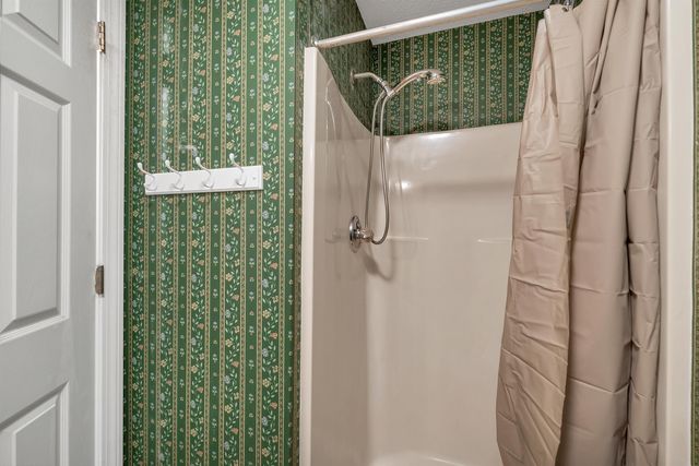 27 Harvest Lane, Laconia, NH 03246