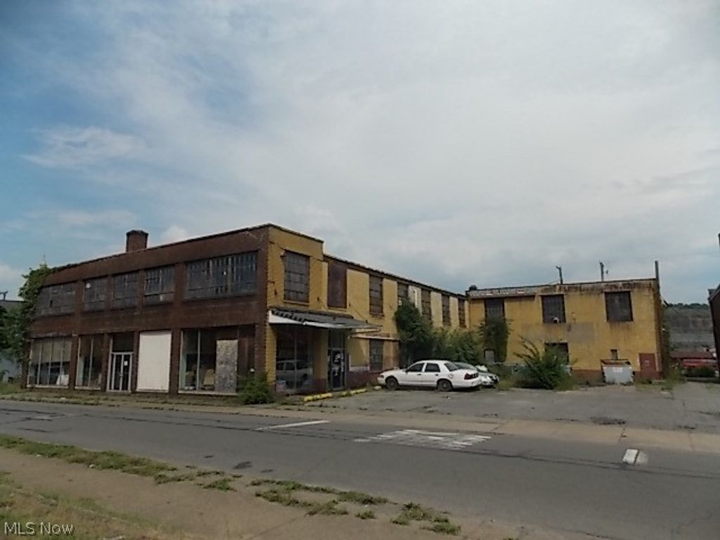 320 N 5th Street, Steubenville, OH 43952