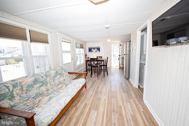 717 N CENTRAL AVE, Surf City, NJ 08008