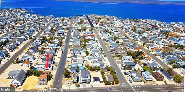 717 N CENTRAL AVE, Surf City, NJ 08008