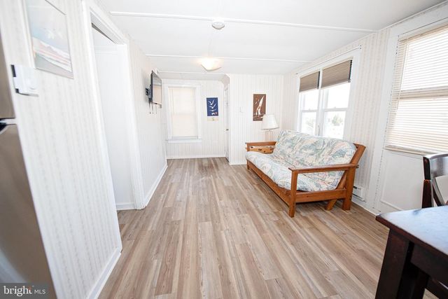 717 N CENTRAL AVE, Surf City, NJ 08008