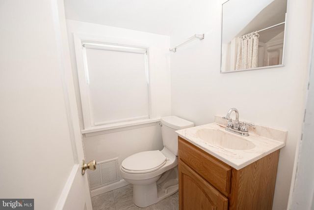 717 N CENTRAL AVE, Surf City, NJ 08008