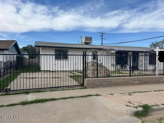 133 BAYWOOD Road, El Paso, TX 79915