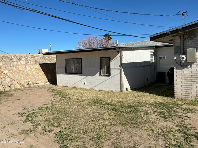 133 BAYWOOD Road, El Paso, TX 79915