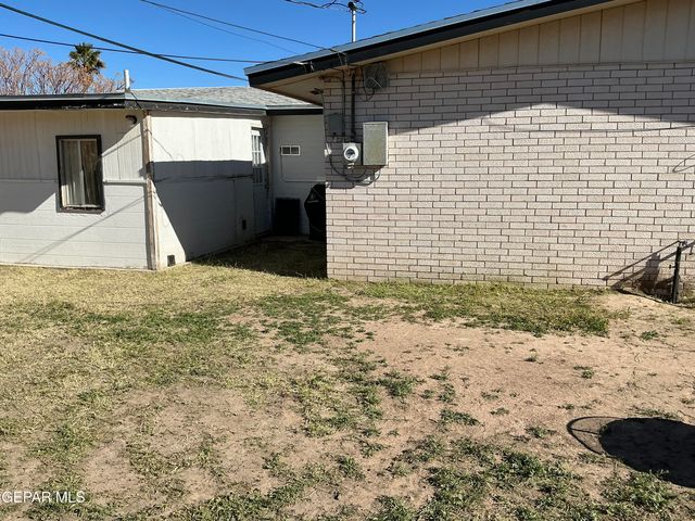 133 BAYWOOD Road, El Paso, TX 79915