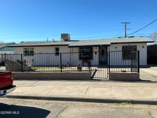 133 BAYWOOD Road, El Paso, TX 79915