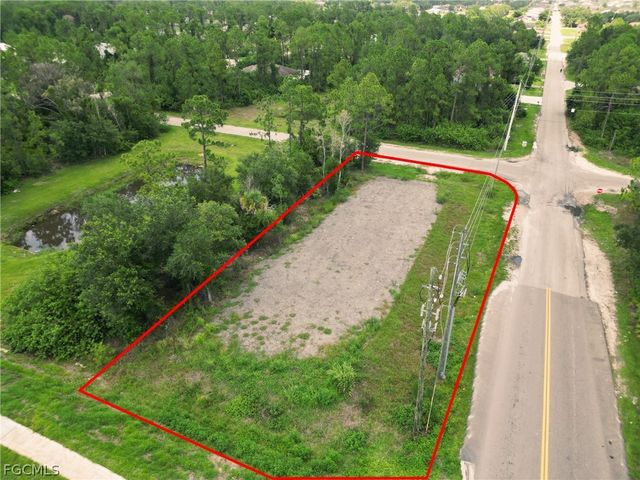 910 Meadow RD, Lehigh Acres, FL 33973