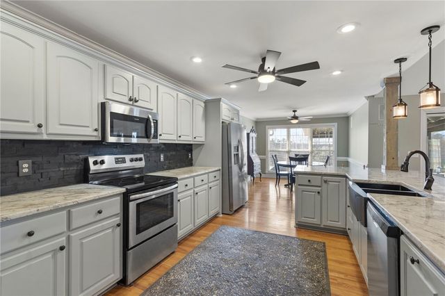 116 Fairway Drive, Pickens, SC 29671