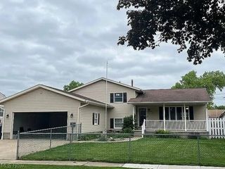 1077 Sutherland Avenue, Akron, OH 44314