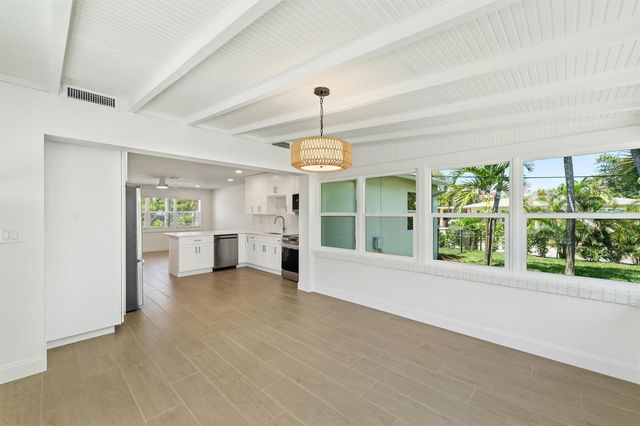 802 Lytle Street, West Palm Beach, FL 33405